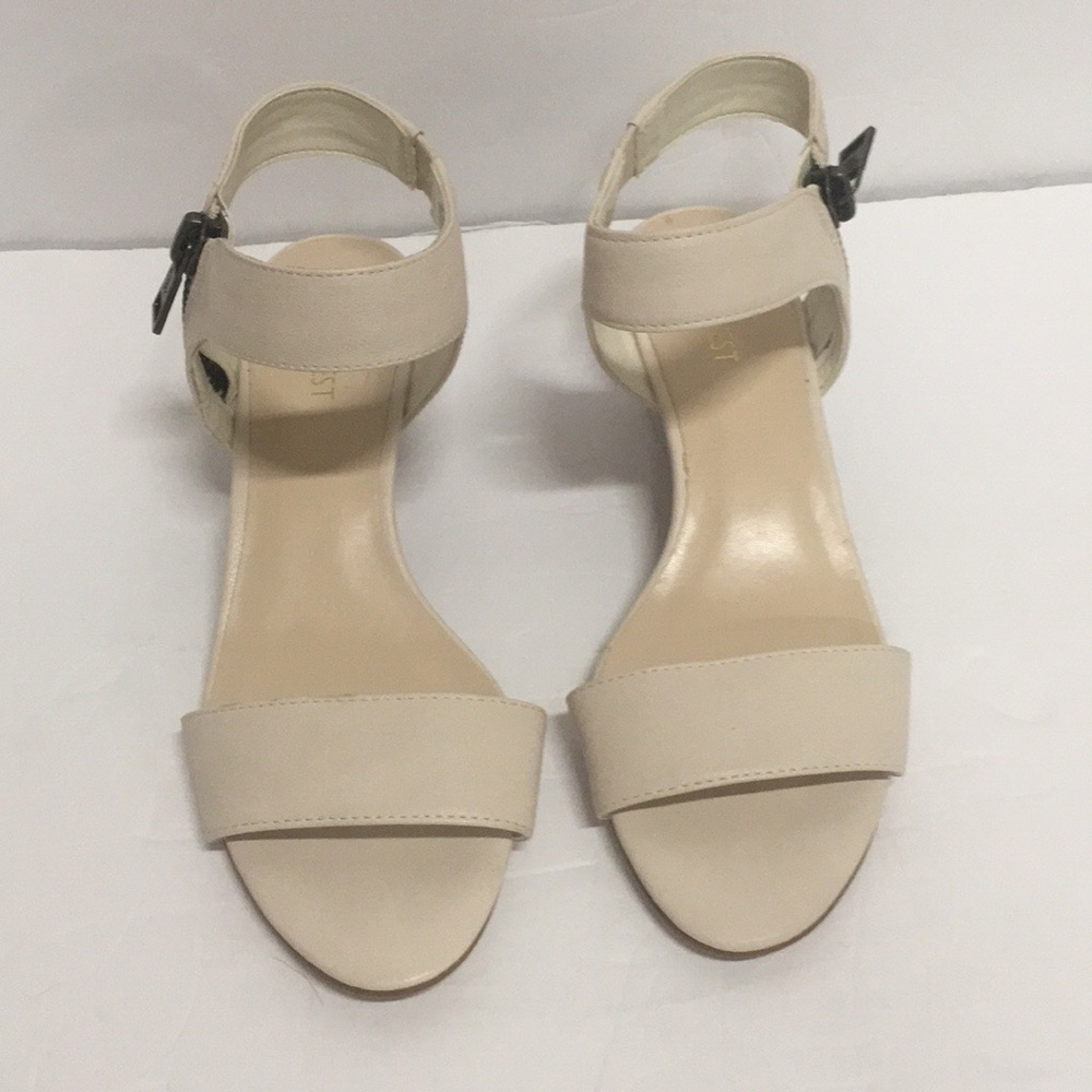 Nine West Sandals size 8